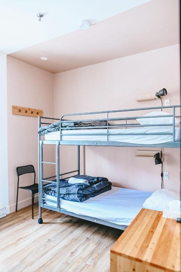 Auberge Saintlo Montreal Hostel ภายนอก รูปภาพ