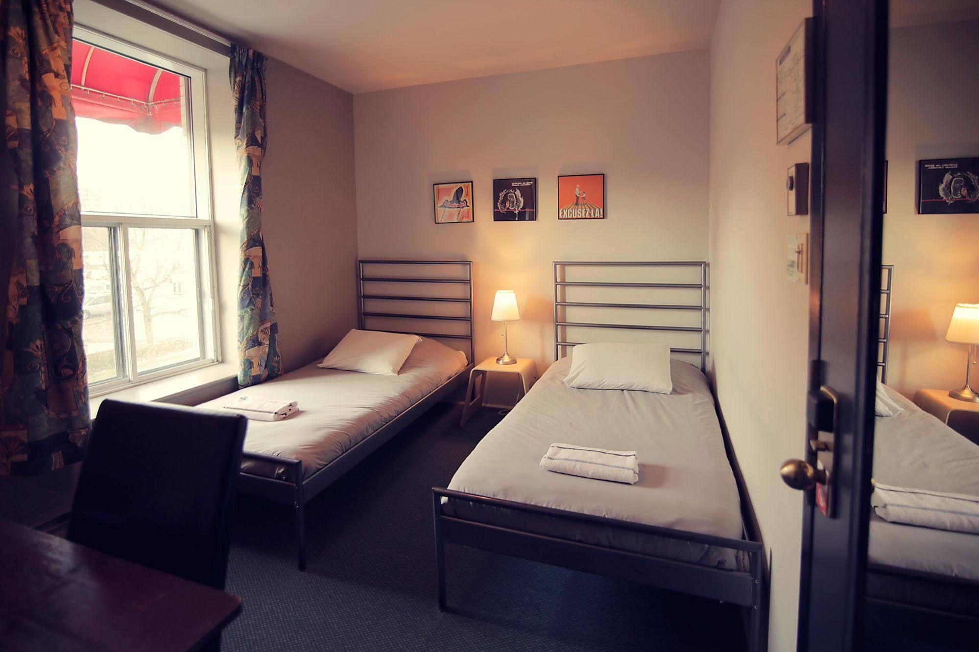 Auberge Saintlo Montreal Hostel ภายนอก รูปภาพ